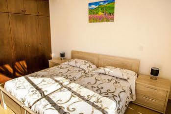 New Day Apartments Pafos Zewnętrze zdjęcie