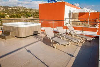 New Day Apartments Pafos Zewnętrze zdjęcie